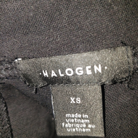 SALE! Halogen Cut Out Top XS - Picture 3 of 3